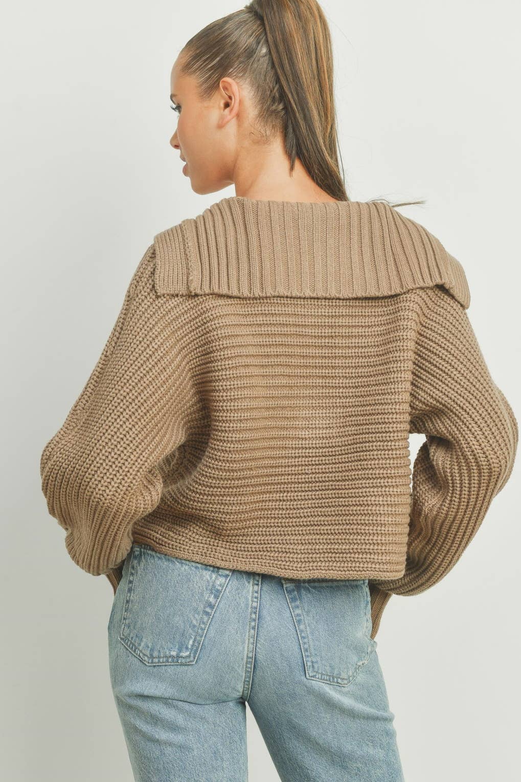 Drama Collar V-Neck Sweater (Taupe)