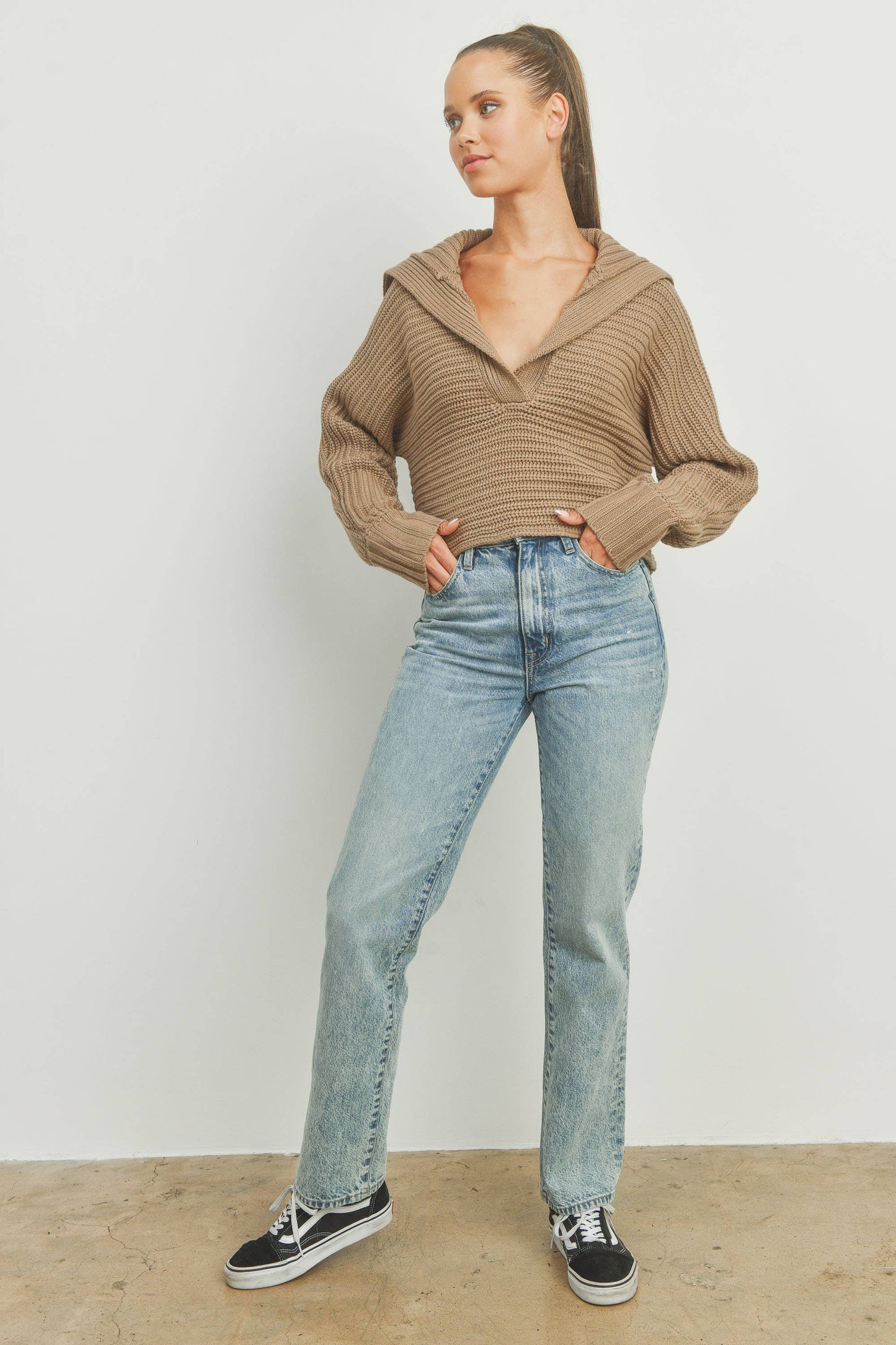 Drama Collar V-Neck Sweater (Taupe)